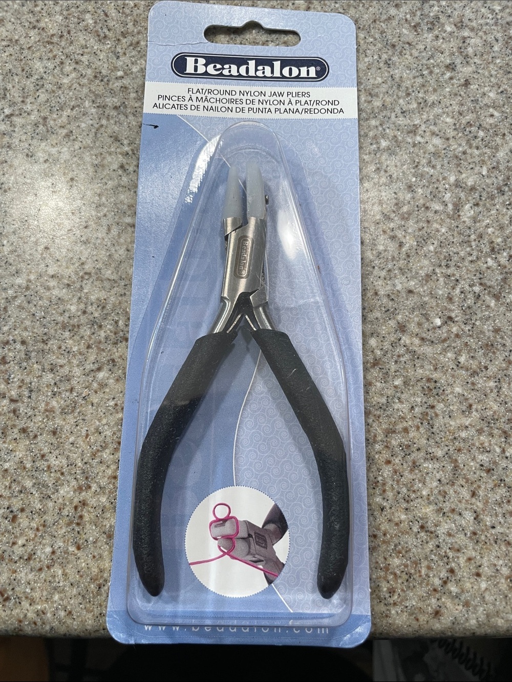 NWT Jewelry making tool. Beadalon Flat/Round Nylon Jaw Pliers   NIB